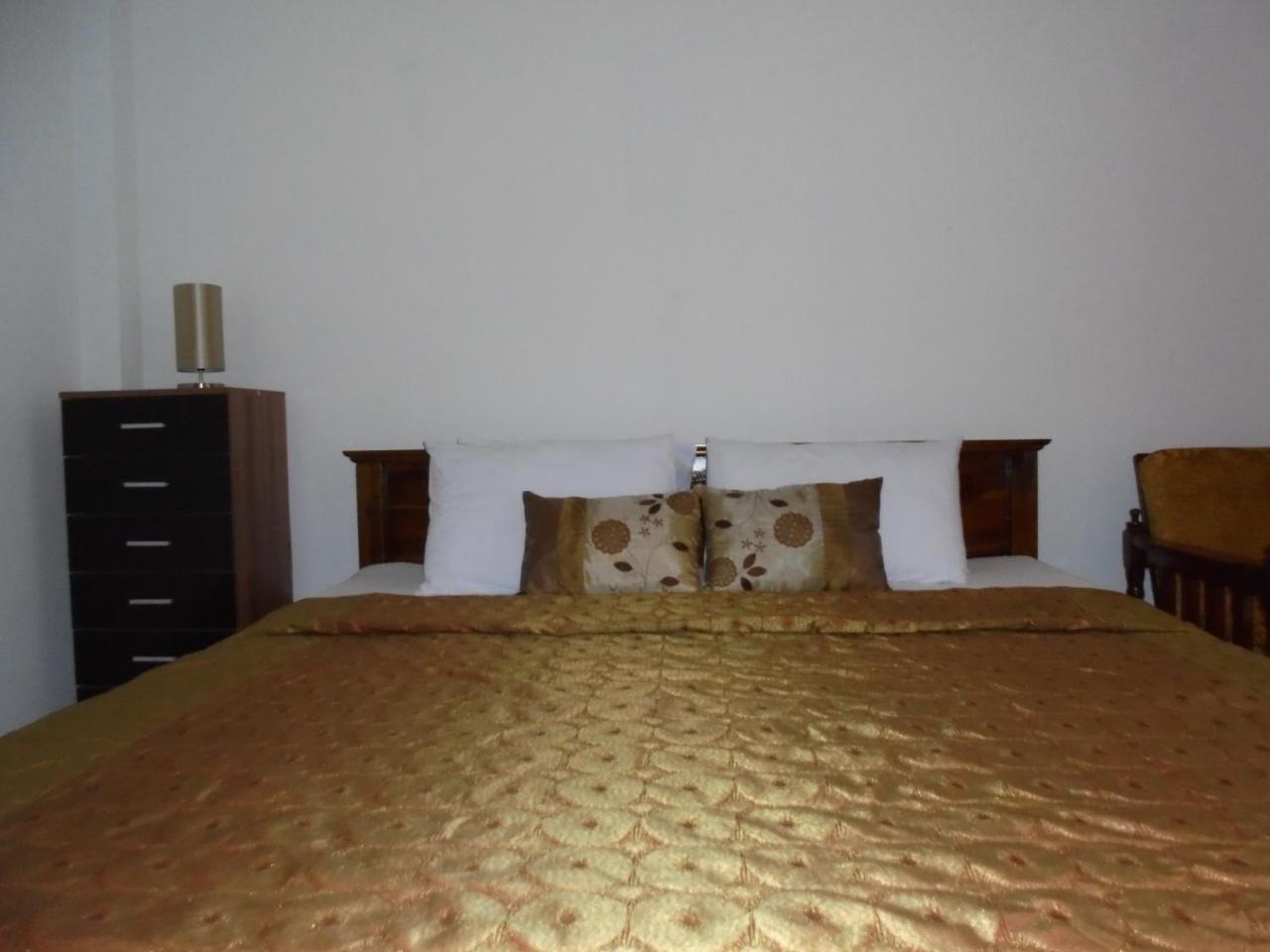 Jmf Hotel Негомбо Екстериор снимка