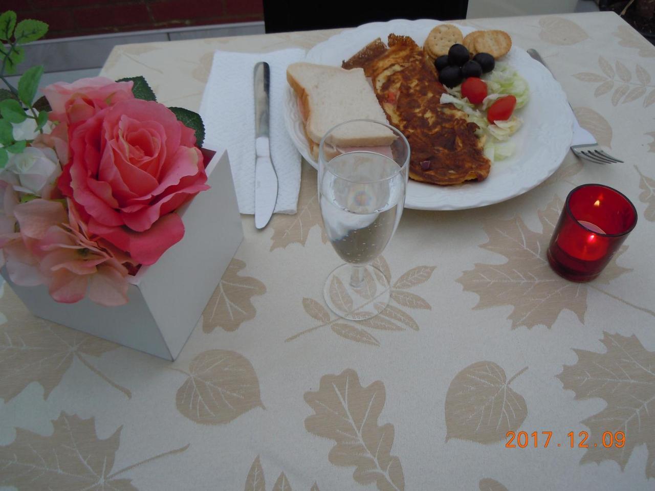 Jmf Hotel Негомбо Екстериор снимка